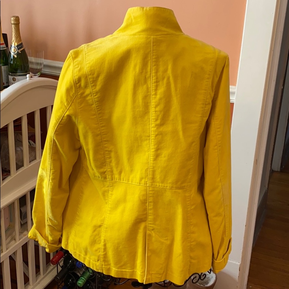 Ladies jacket - Picture 3 of 3